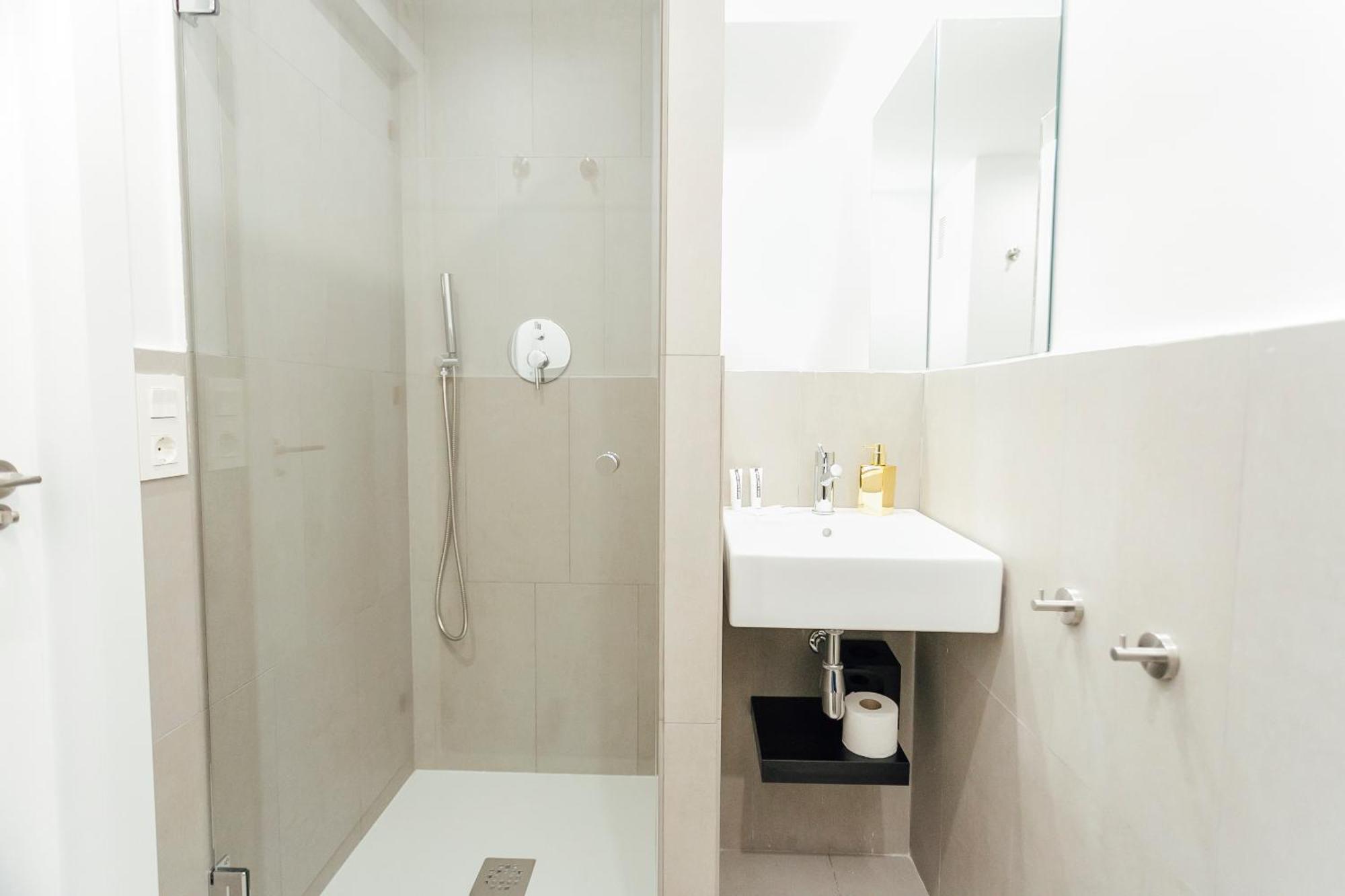 Апартаменти Decorated And Renovated- 2Bd 2Bth- Center Севілья Екстер'єр фото