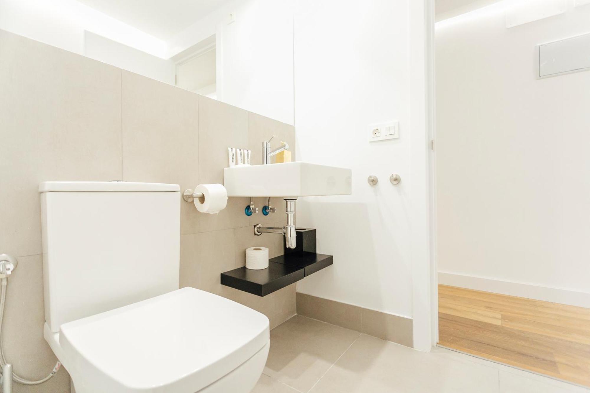 Апартаменти Decorated And Renovated- 2Bd 2Bth- Center Севілья Екстер'єр фото