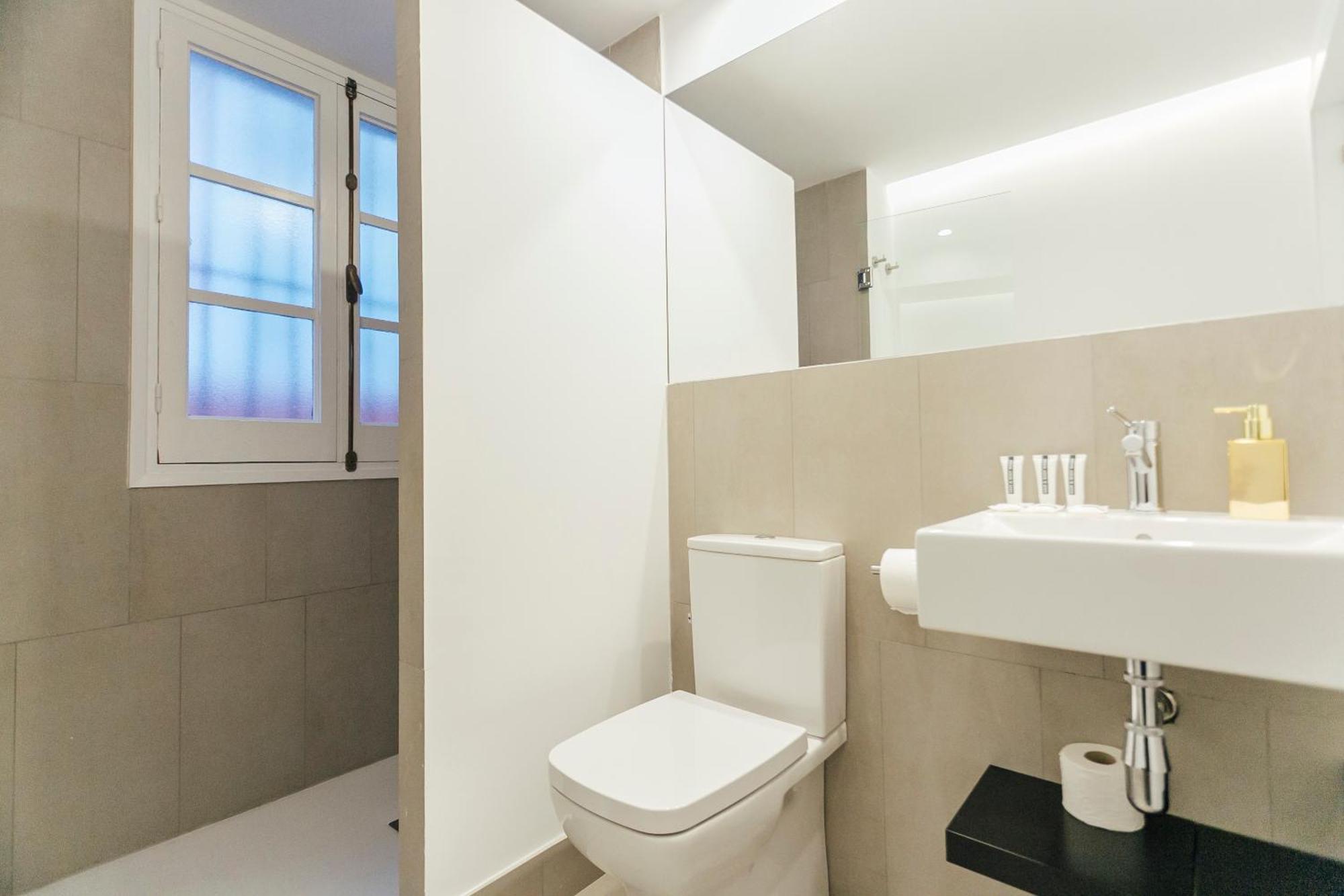 Апартаменти Decorated And Renovated- 2Bd 2Bth- Center Севілья Екстер'єр фото